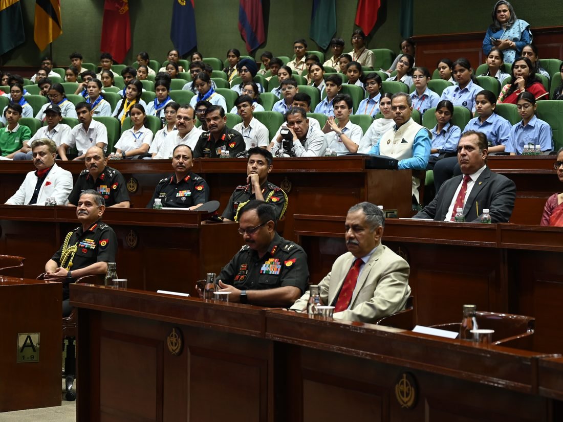 Serving officers and citizens together in the audience